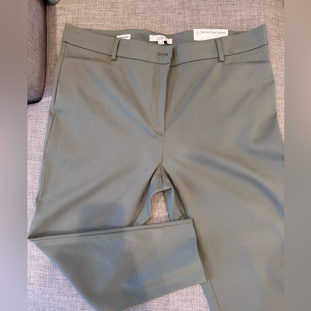 LOFT Green Skinny Pants